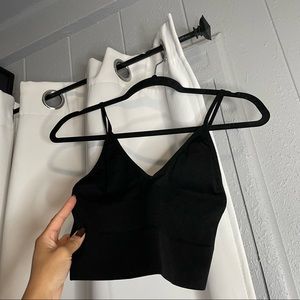 Cami crop top (material: polyester)
